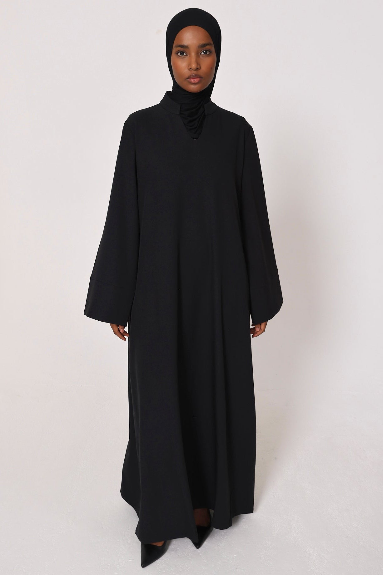 Black V Neck Abaya
