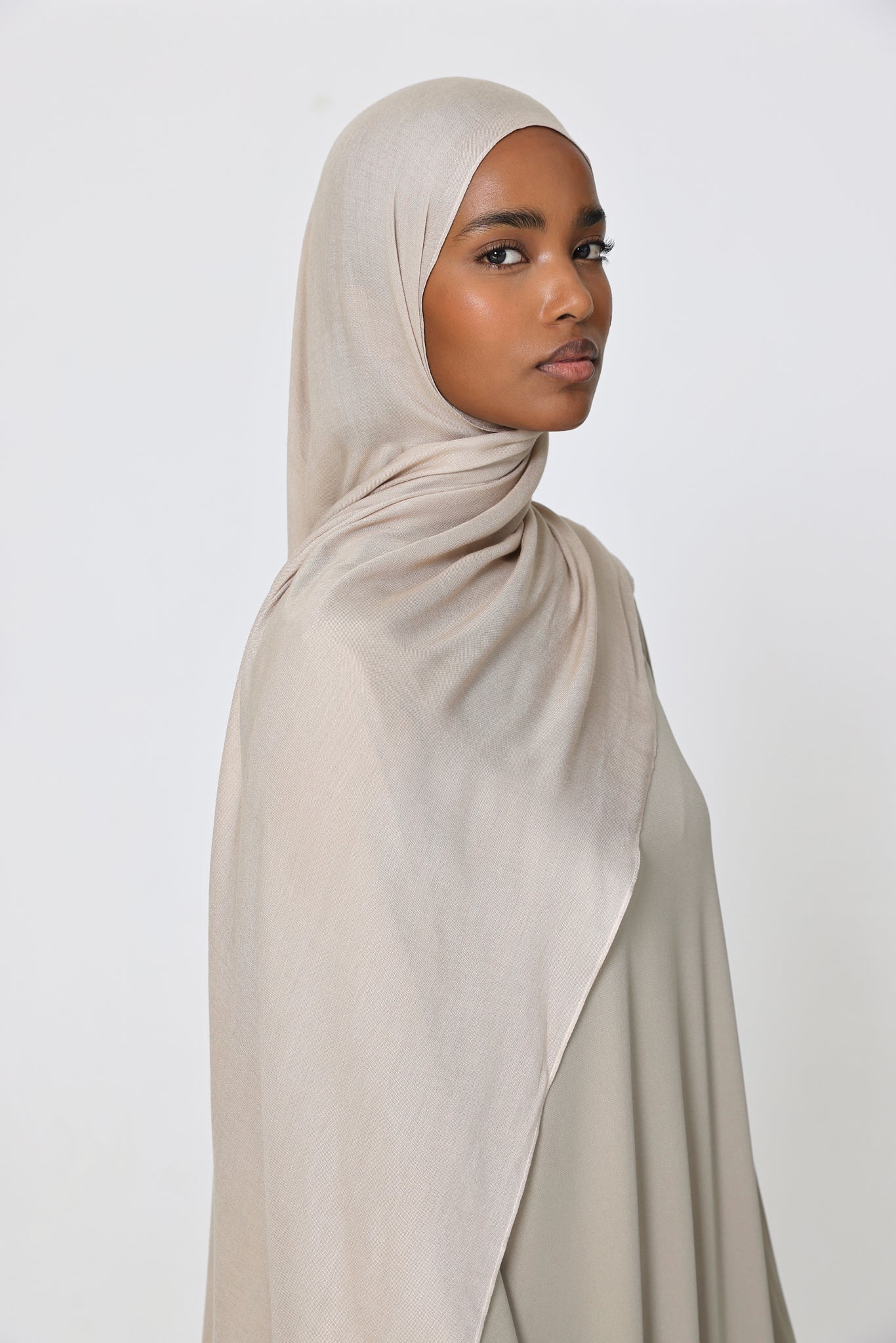 Dove Modal Hijab