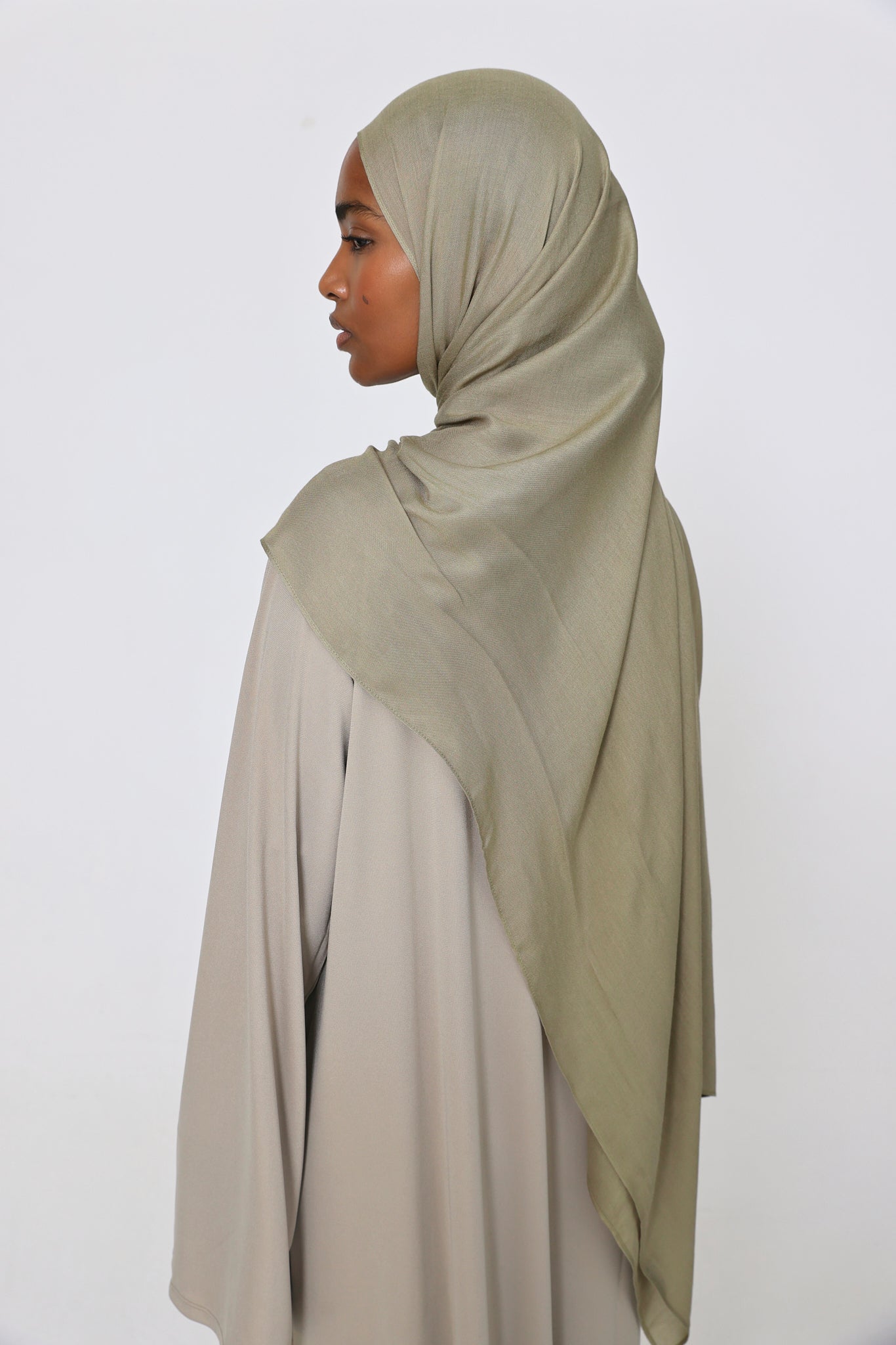 Fallen Rock Modal Hijab