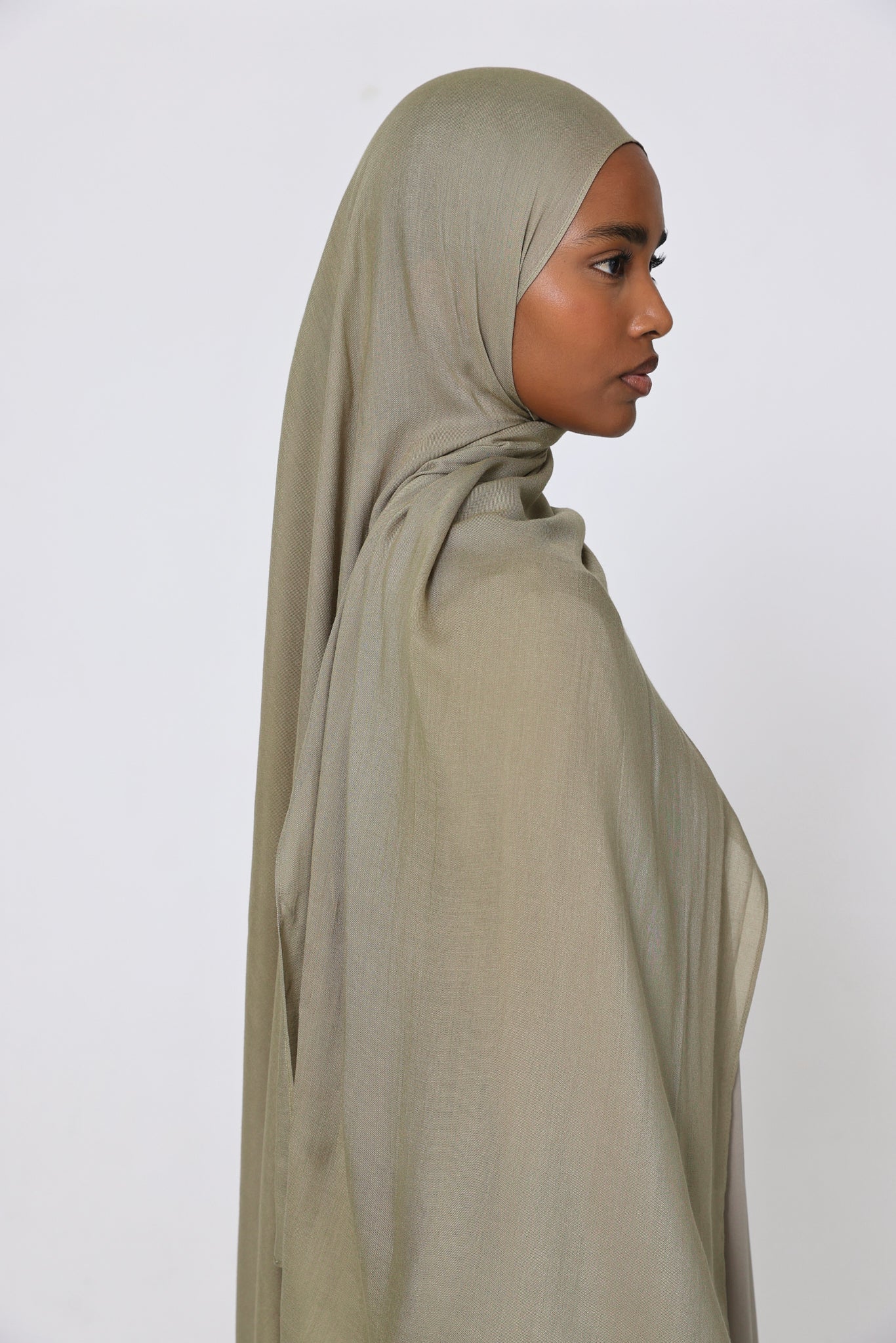 Fallen Rock Modal Hijab