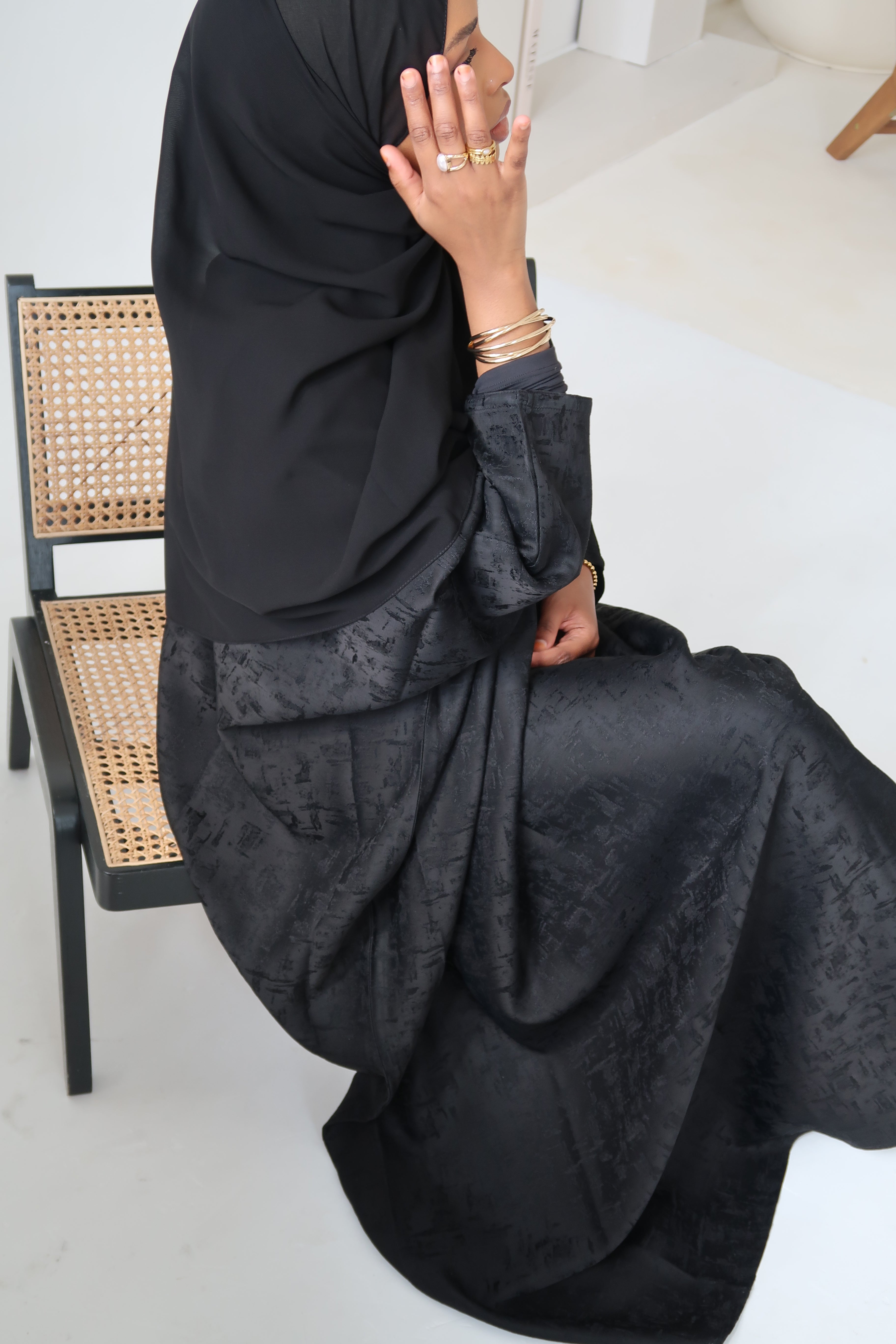 Black Jacquard Luxé Wrap Abaya