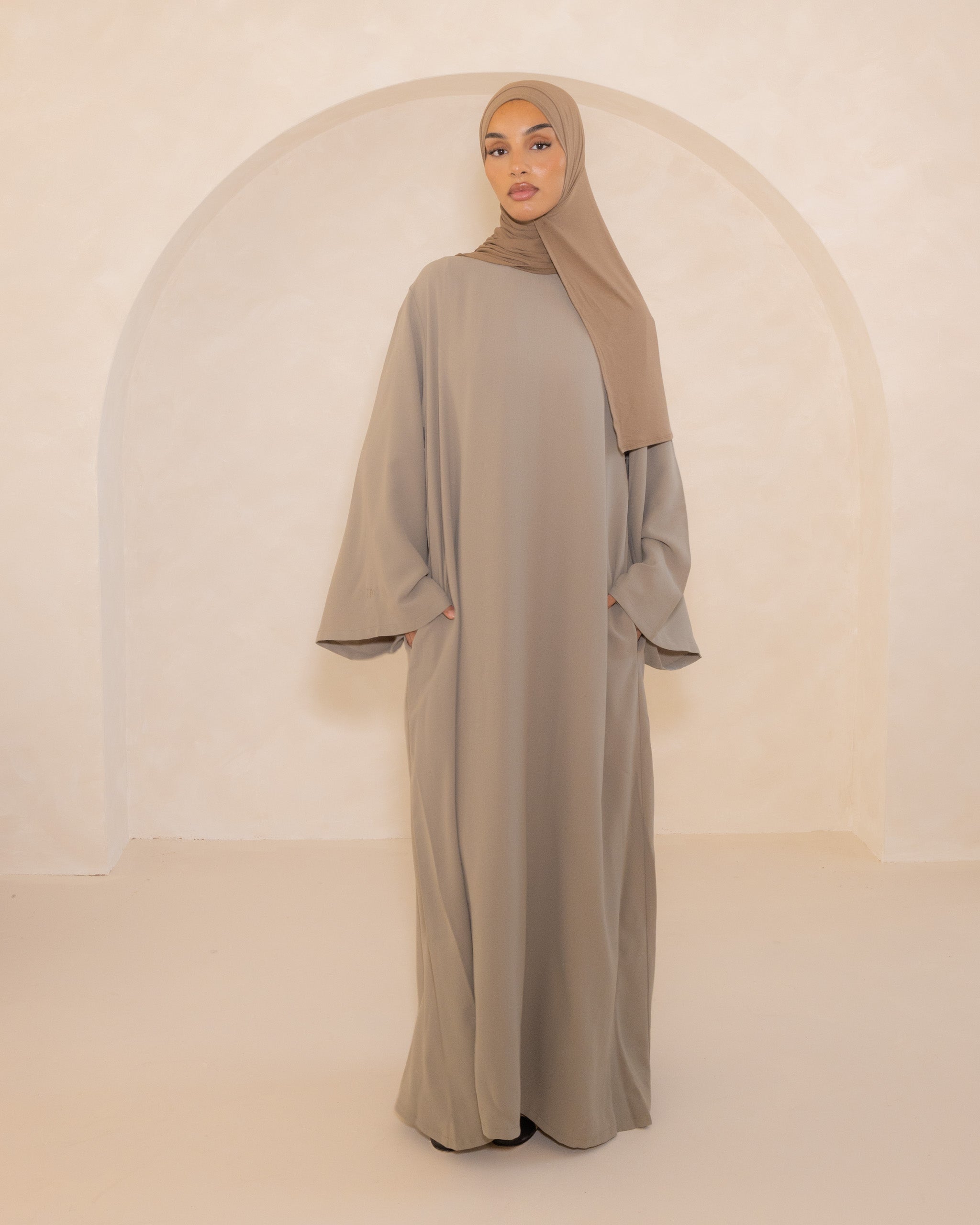 Pistachio Spanish Sleeve Abaya