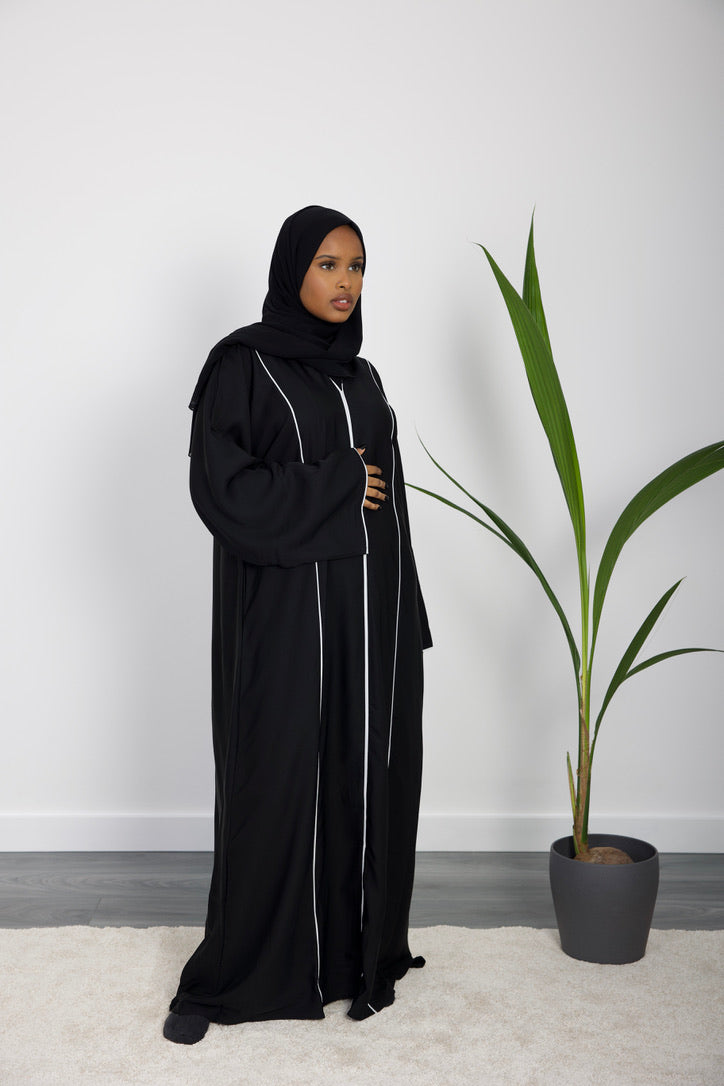 Layla Closed Abaya with Detailing - HAWAA Clothing