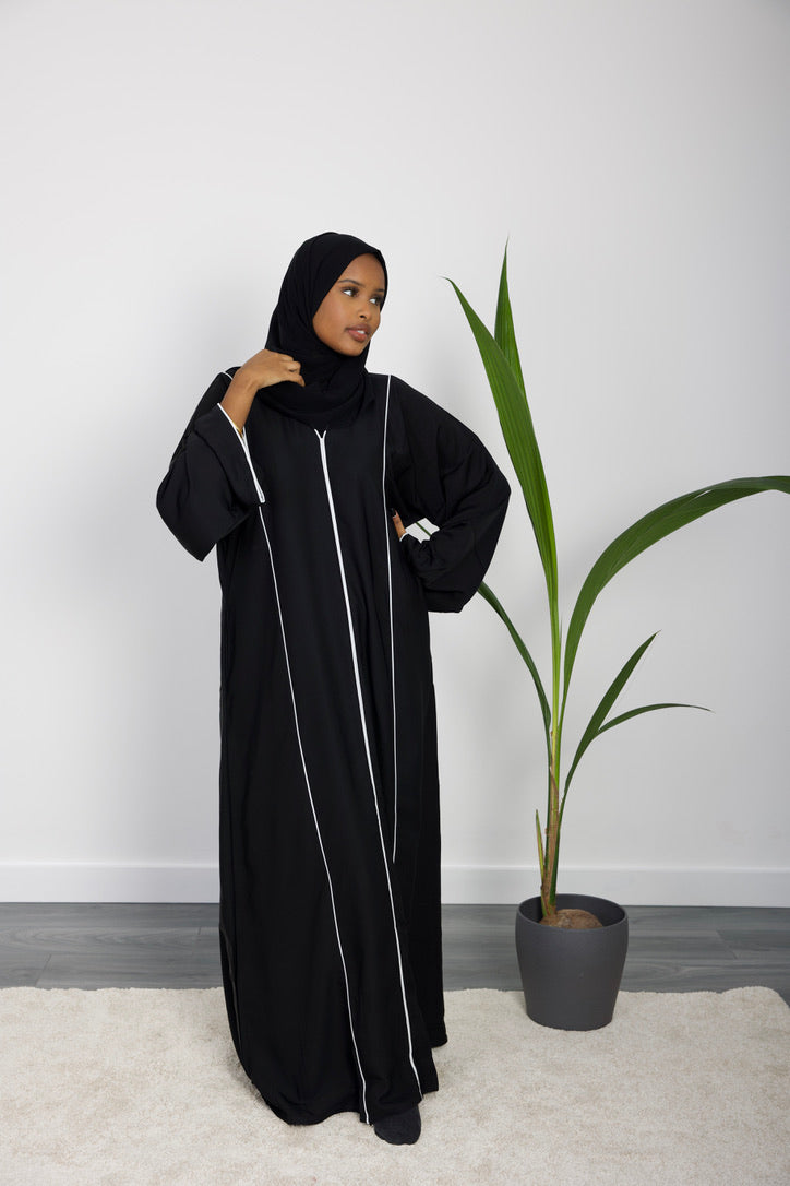 Layla Closed Abaya with Detailing - HAWAA Clothing