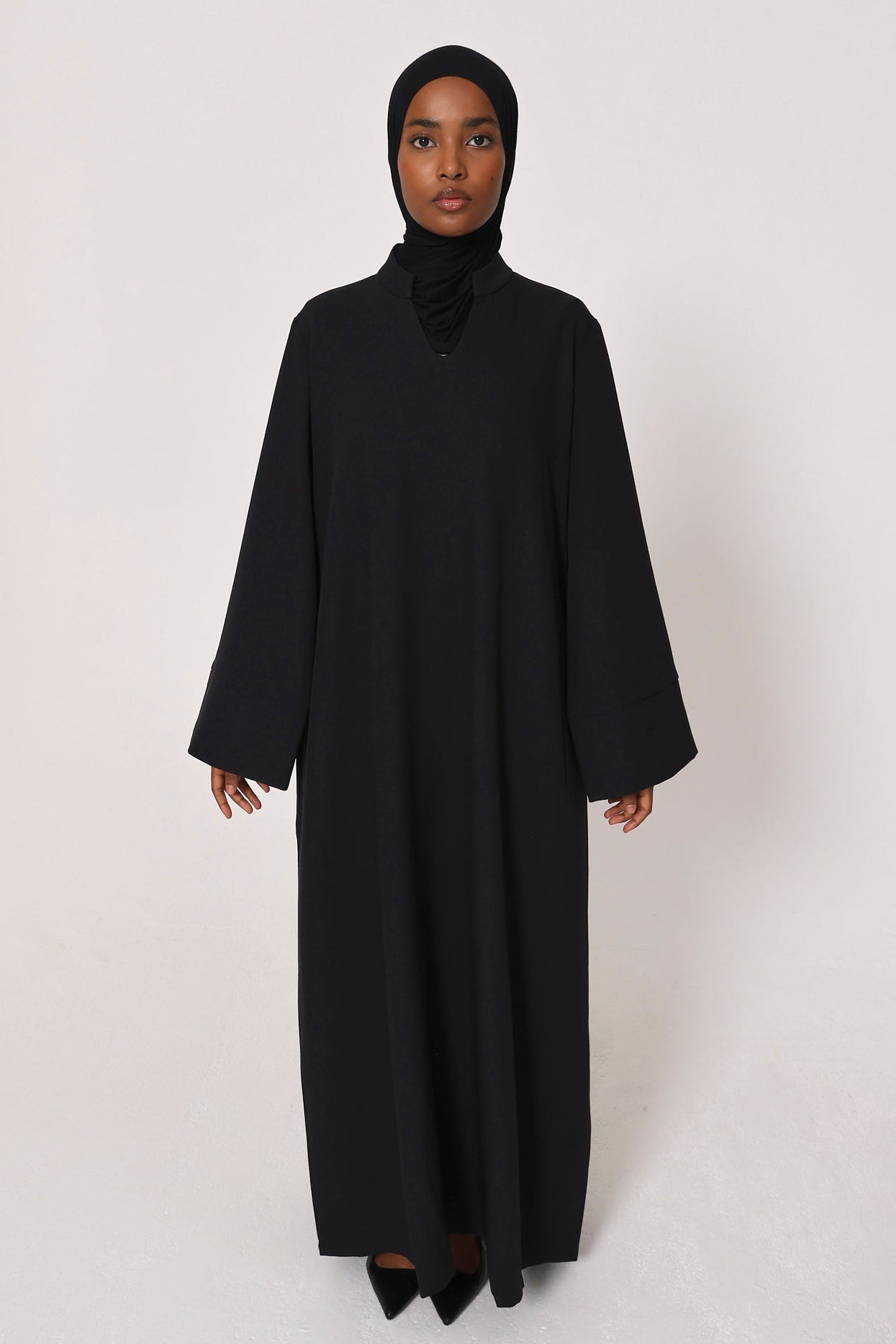 Black V Neck Abaya