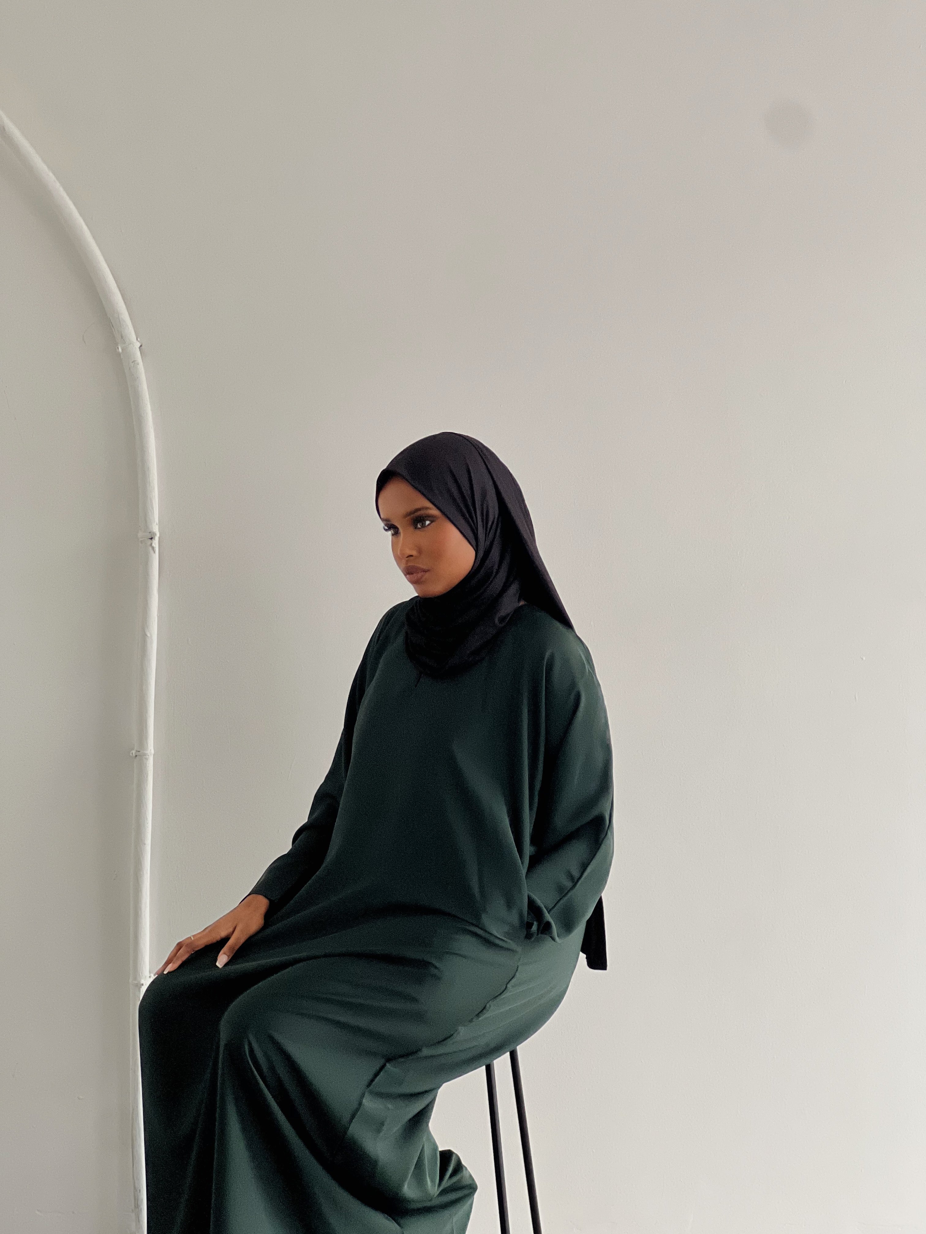 Classic Closed Abaya - HAWAA Clothing UK