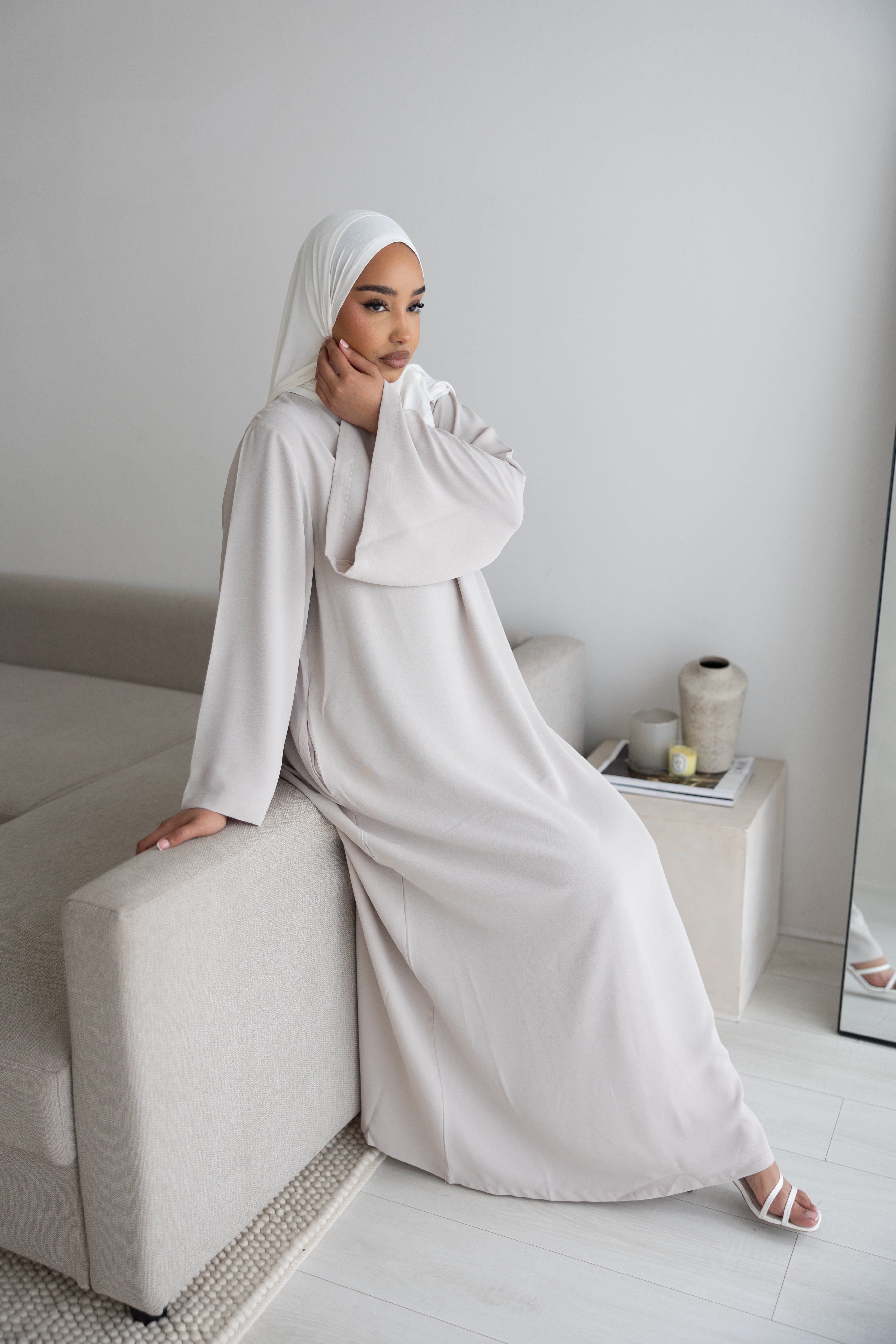 Cool Grey Spanish Sleeve Abaya