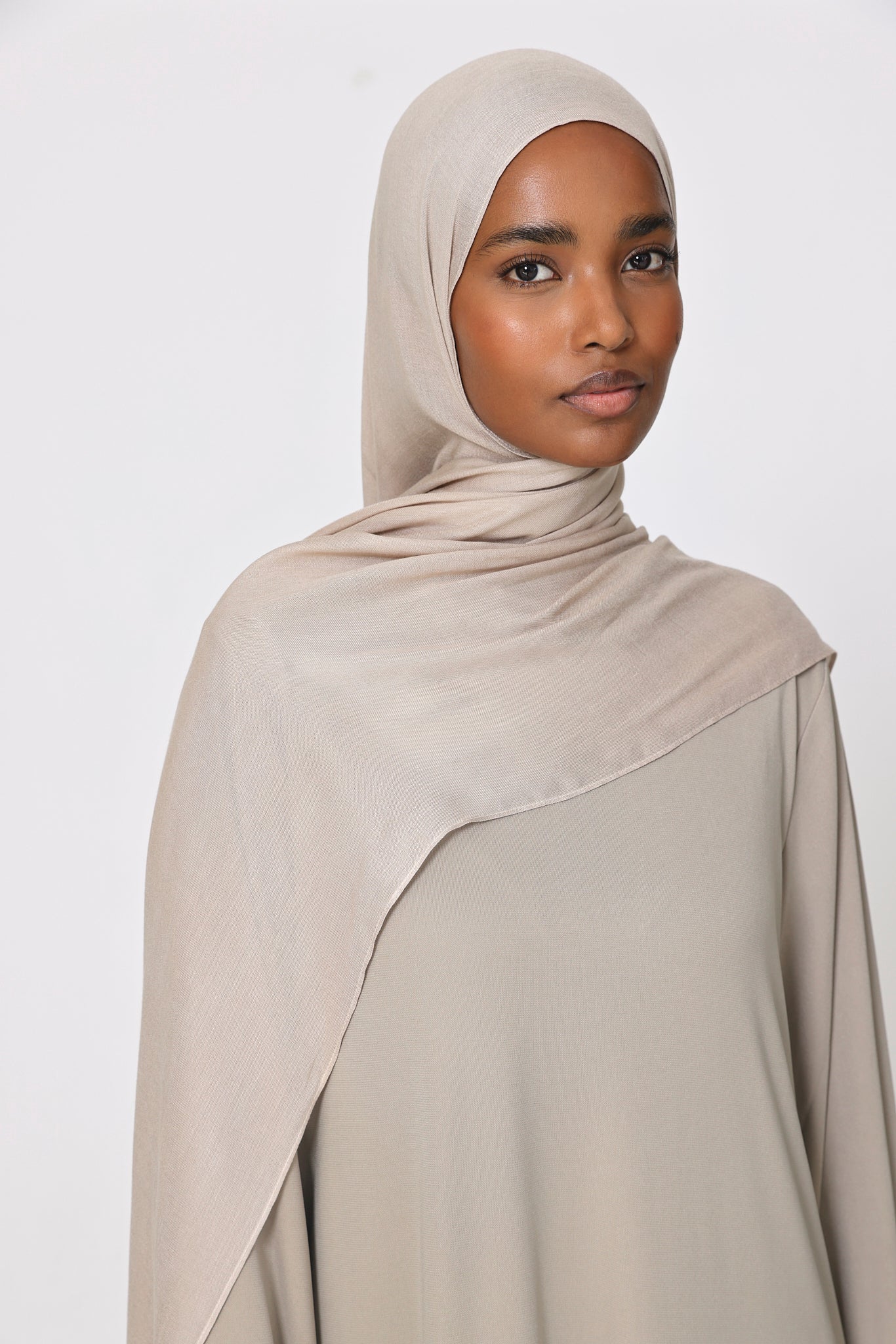 Dove Modal Hijab