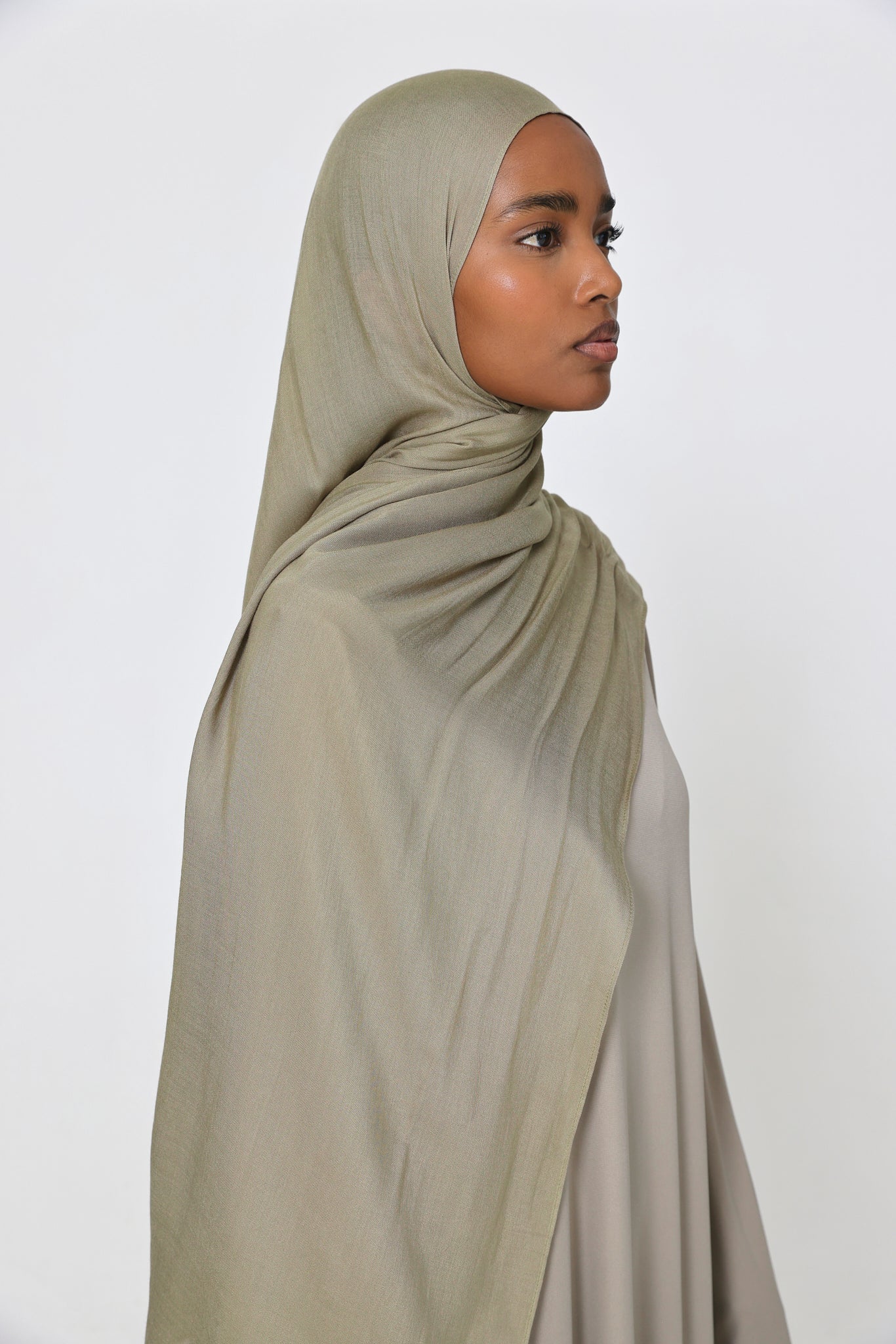 Fallen Rock Modal Hijab