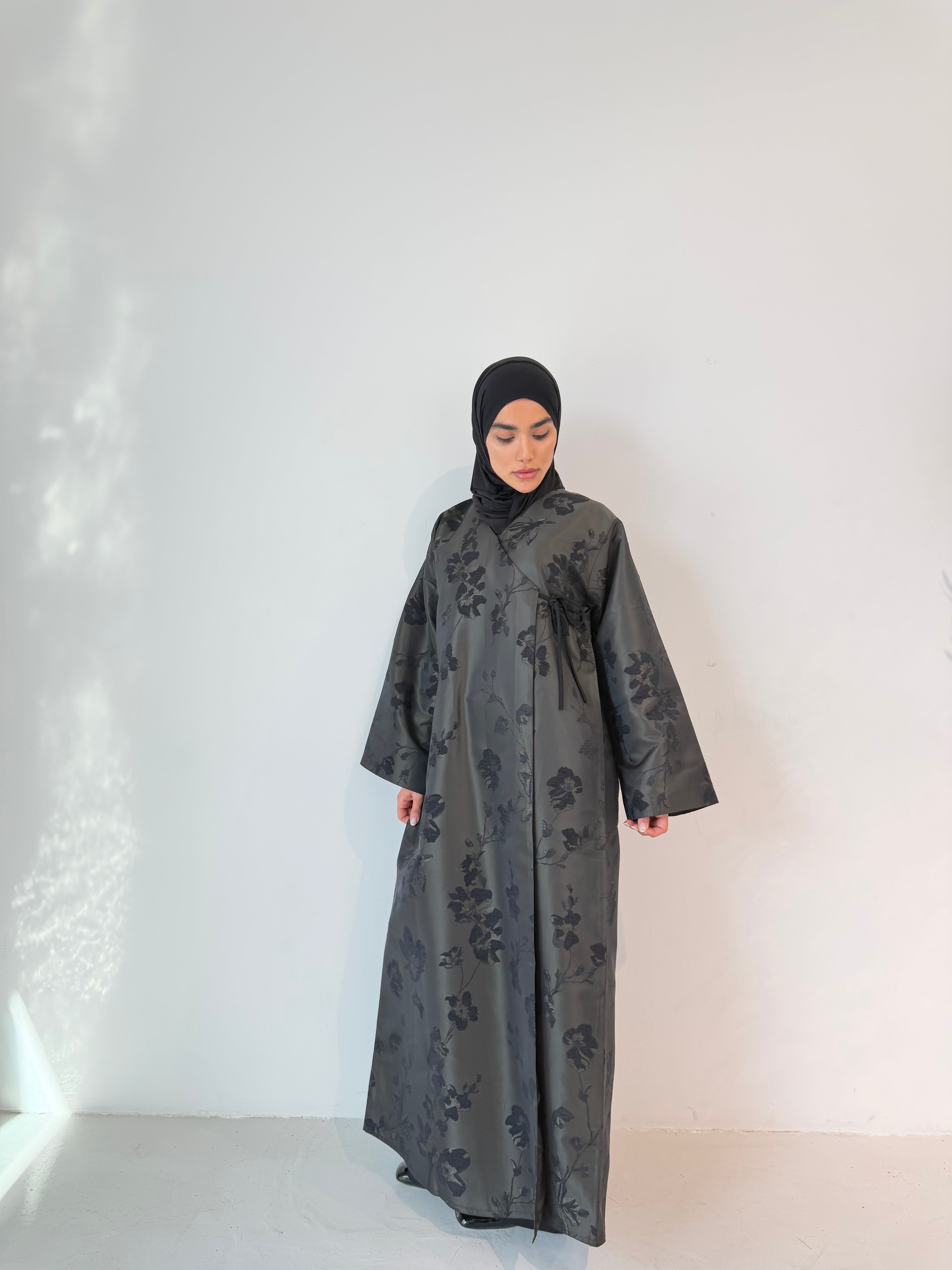 Taffeta Floral Open Abaya
